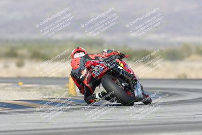 media/Dec-04-2025-Racers Edge (Thu) [[5ebc9f124d]]/2-A Group/5-Session 3 (Turn 14 Backside)/